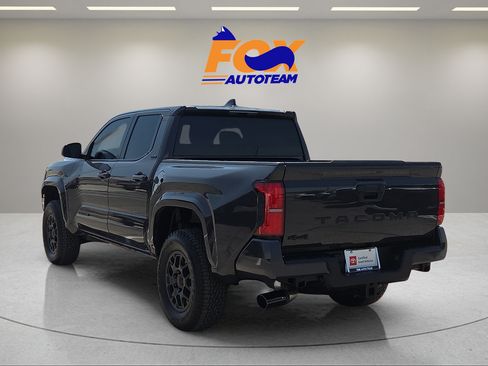 Certified 2026 Toyota Tacoma SR5 AWD/4WD image 3