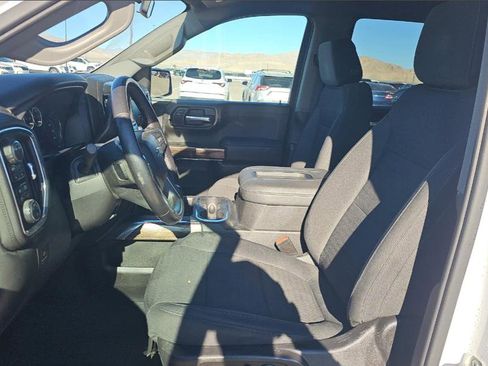 Used 2021 Chevrolet Silverado 1500 LT Trail Boss w/ Convenience Package II image 5