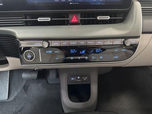 New 2026 Hyundai Ioniq 5 Limited image 20