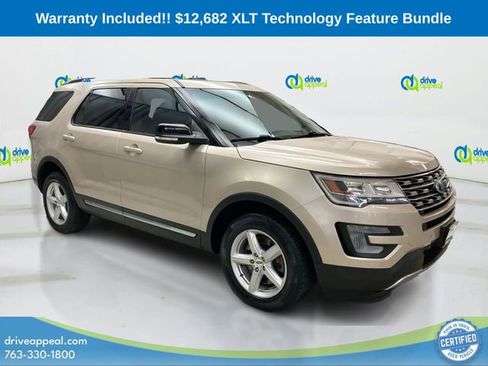 Used 2017 Ford Explorer XLT w/ Equipment Group 202A AWD/4WD image 3