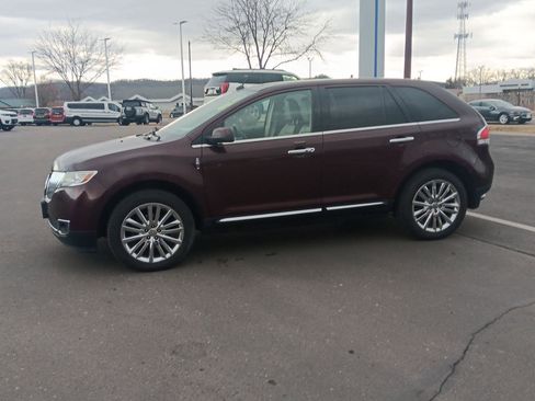 Used 2011 Lincoln MKX AWD w/ 102A Rapid Spec Order Code image 9