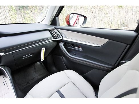 New 2026 MAZDA CX-90 3.3 Turbo w/ Preferred Package image 8