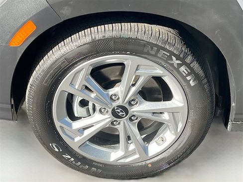 Used 2023 Hyundai Kona SEL w/ Cargo Package image 28