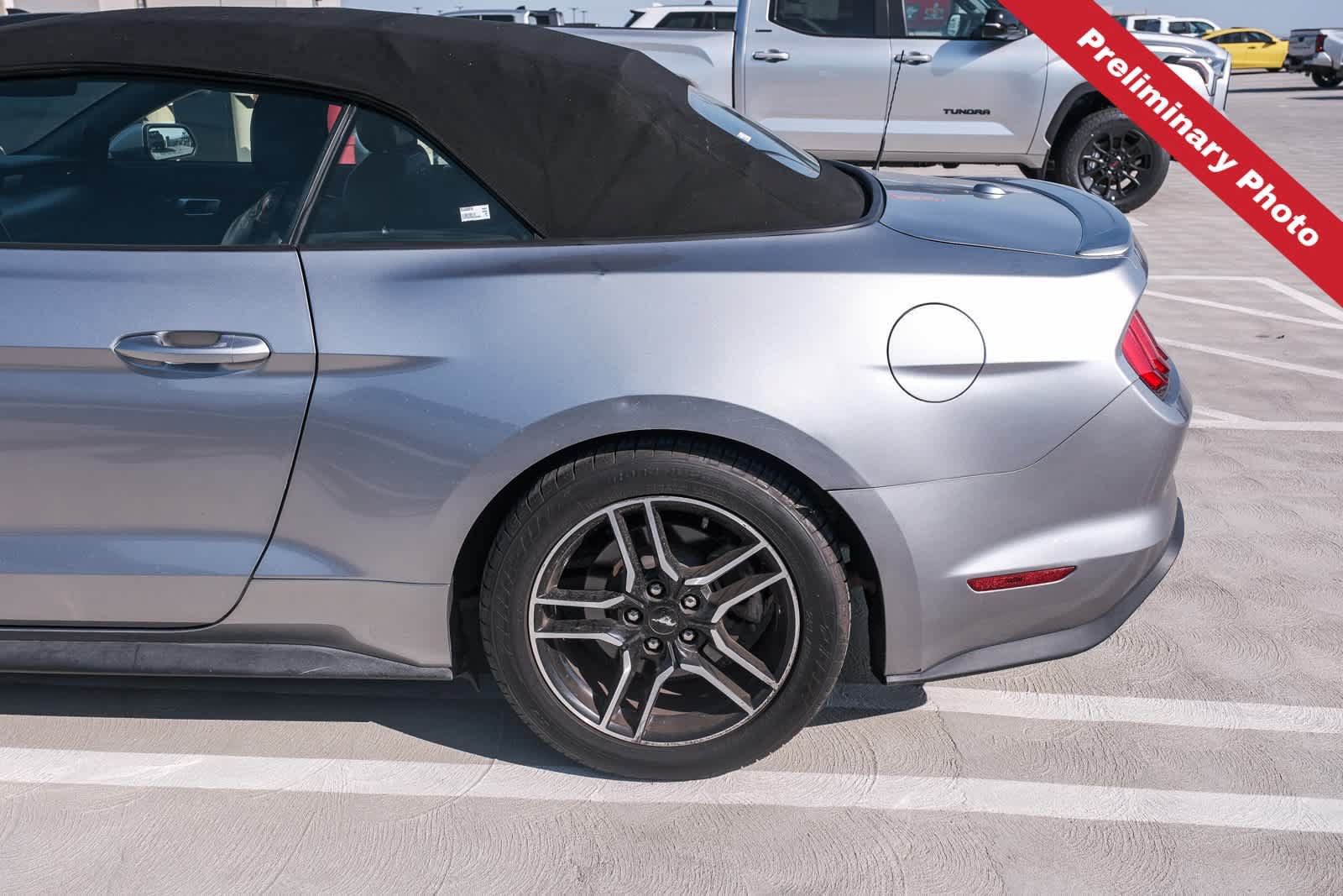Used 2022 Ford Mustang Premium RWD image 8