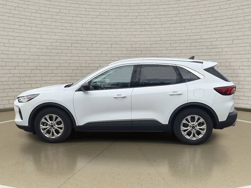 Used 2023 Ford Escape Active FWD image 8