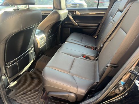 Used 2020 Lexus GX 460 Premium image 12