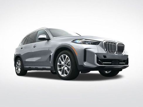 New 2026 BMW X5 xDrive50e w/ Climate Comfort Package image 29