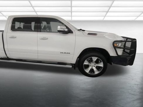 Used 2020 RAM 1500 Laramie AWD/4WD image 9