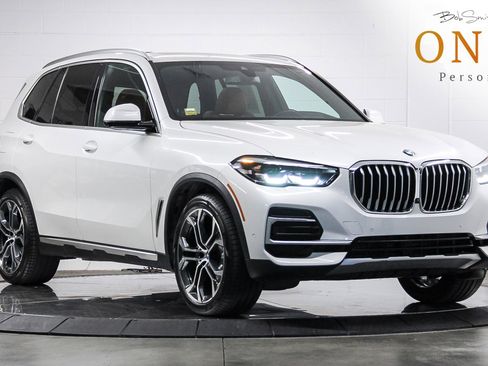 Certified 2023 BMW X5 sDrive40i w/ Premium Package image 1