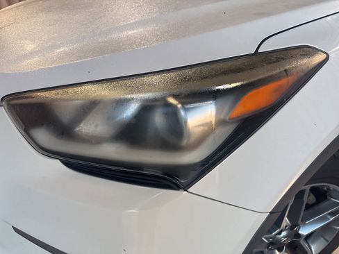 Used 2017 Hyundai Santa Fe Limited w/ Cargo Package image 9