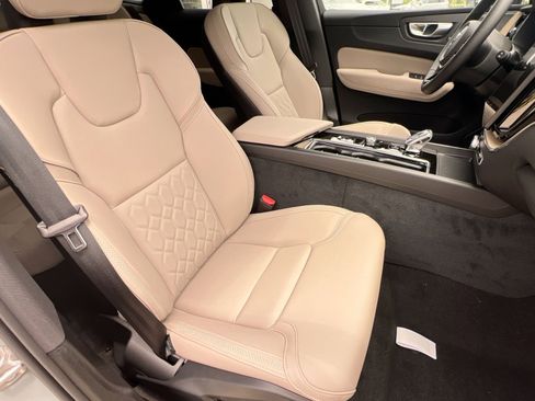 New 2026 Volvo XC60 B5 Plus w/ Protection Package Premier image 27