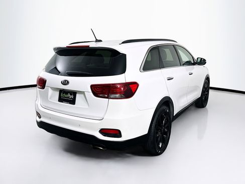 Used 2020 Kia Sorento S image 9