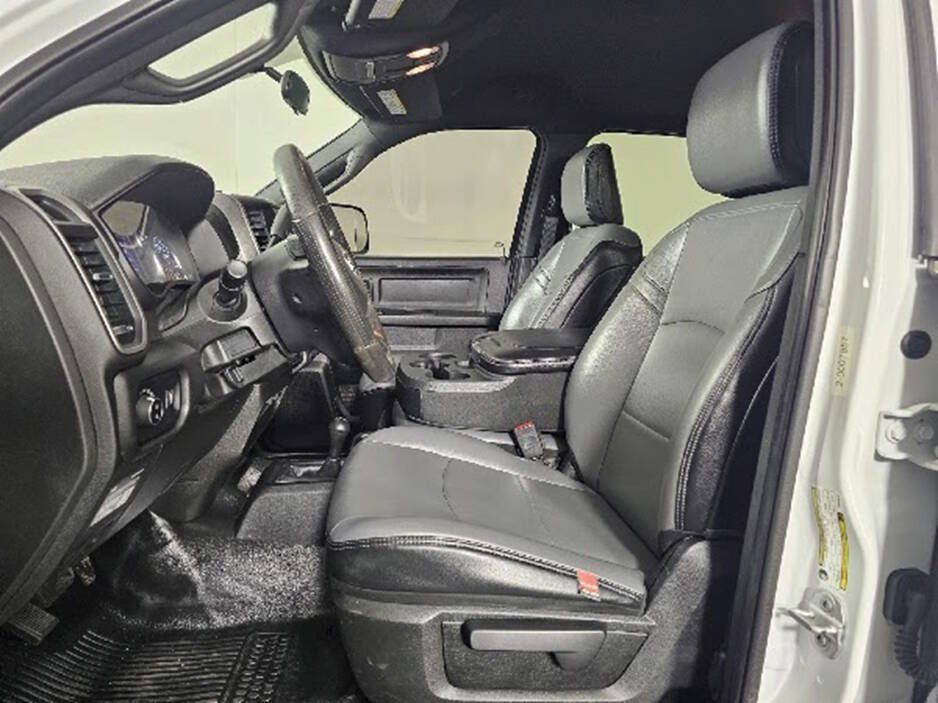 Used 2022 RAM 2500 Tradesman w/ Chrome Appearance Group AWD/4WD image 12