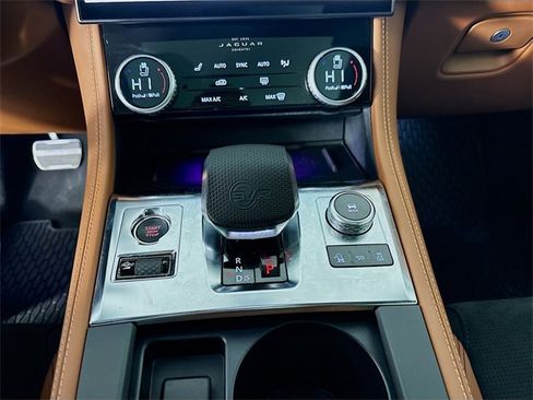 Certified 2024 Jaguar F-PACE SVR image 19
