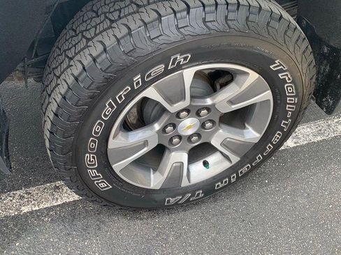 Used 2018 Chevrolet Colorado Z71 AWD/4WD image 5