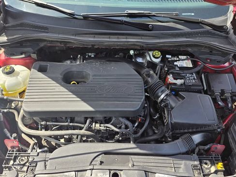 Used 2020 Ford Escape Titanium AWD/4WD image 38