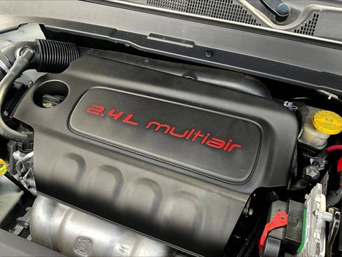 Used 2020 Jeep Compass Latitude image 33