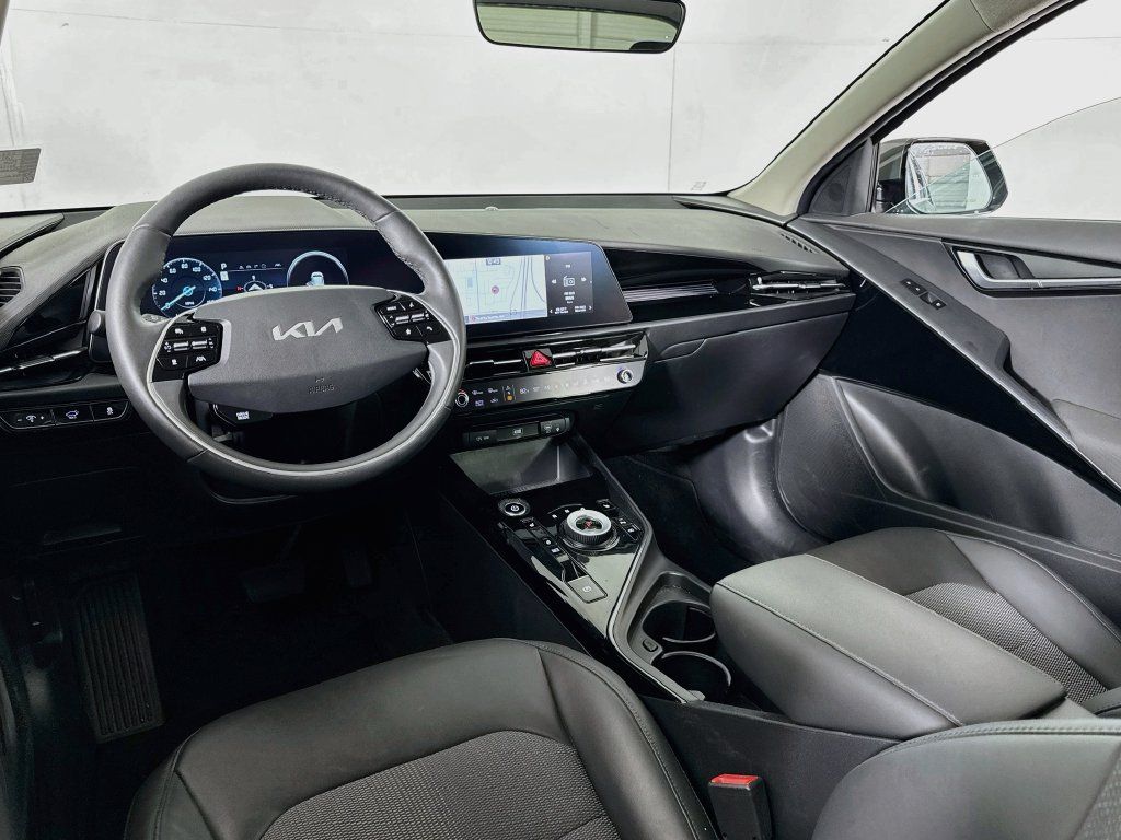Used 2023 Kia Niro Wind w/ Wind Preserve Package FWD image 25