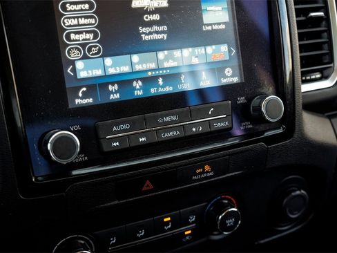 Used 2022 Nissan Frontier SV image 21