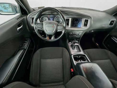 Used 2023 Dodge Charger SXT RWD image 9