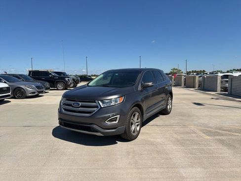 Used 2017 Ford Edge Titanium w/ Equipment Group 301A image 7