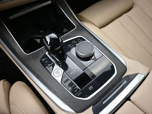 Used 2022 BMW X5 xDrive40i w/ Premium Package AWD/4WD image 31