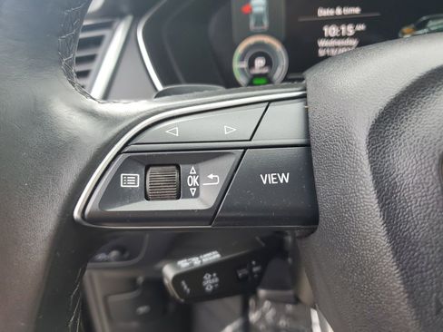 Used 2023 Audi Q5 e Premium w/ Convenience Package AWD/4WD image 30