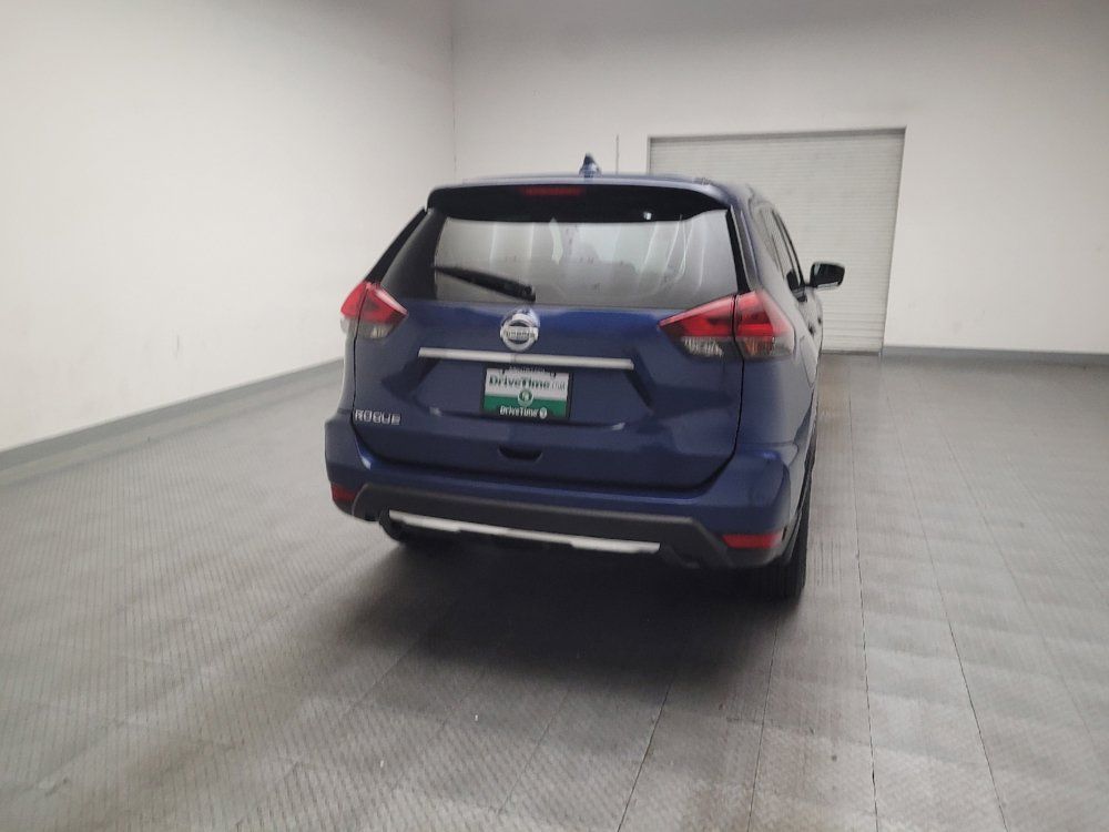 Used 2020 Nissan Rogue S FWD image 7