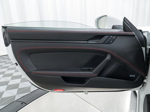 Certified 2024 Porsche 911 Carrera GTS image 14