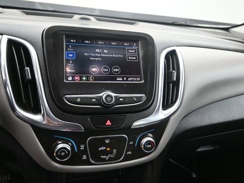 Used 2020 Chevrolet Equinox LS w/ LS Convenience Package image 17