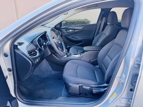 Used 2022 Chevrolet Malibu LS image 18
