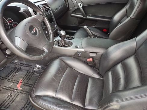 Used 2006 Chevrolet Corvette Convertible w/ Preferred Equipment Group RWD image 15