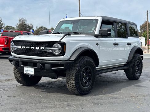 Certified 2022 Ford Bronco Wildtrak image 4