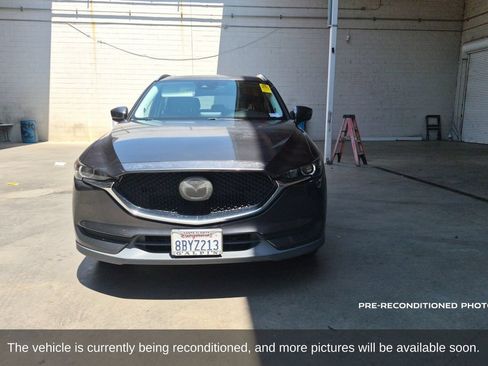 Used 2018 MAZDA CX-5 Touring w/ Preferred Equipment Package FWD image 2