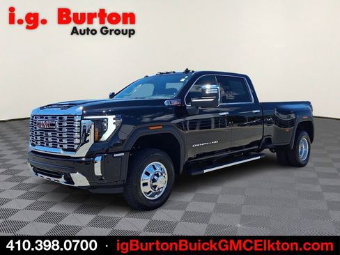 New 2026 GMC Sierra 3500 Denali w/ Denali Reserve Package AWD/4WD image 2