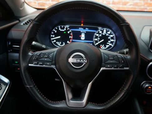 Used 2024 Nissan Sentra SR FWD image 12
