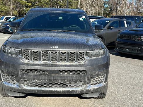 Used 2024 Jeep Grand Cherokee L Laredo w/ Luxury Tech Group I image 3