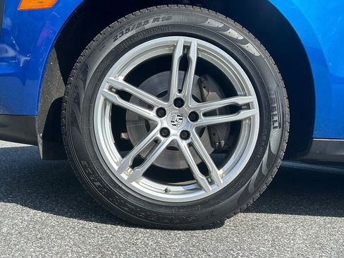 Certified 2019 Porsche Macan image 14