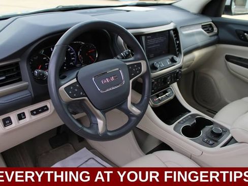 Used 2022 GMC Acadia Denali w/ Denali Technology Package FWD image 2