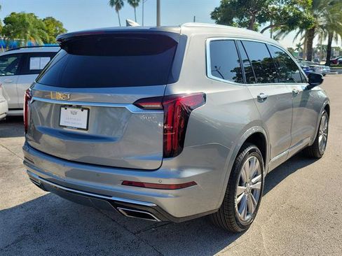 Certified 2023 Cadillac XT6 Premium Luxury image 5