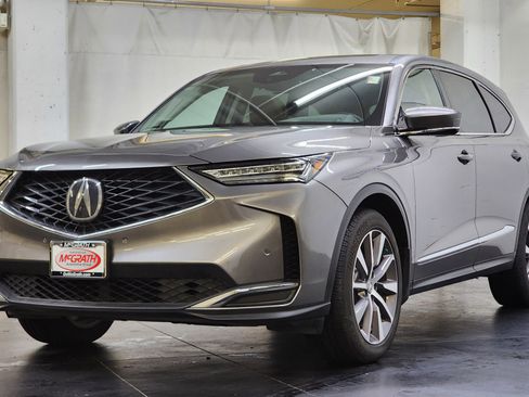 Certified 2025 Acura MDX SH-AWD w/ Technology Package image 9