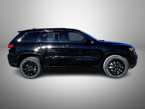 Certified 2021 Jeep Grand Cherokee Laredo X image 4