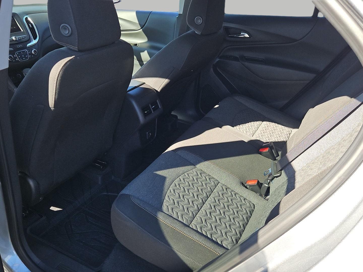 Certified 2024 Chevrolet Equinox LT w/ LPO, Floor Liner Package FWD image 16