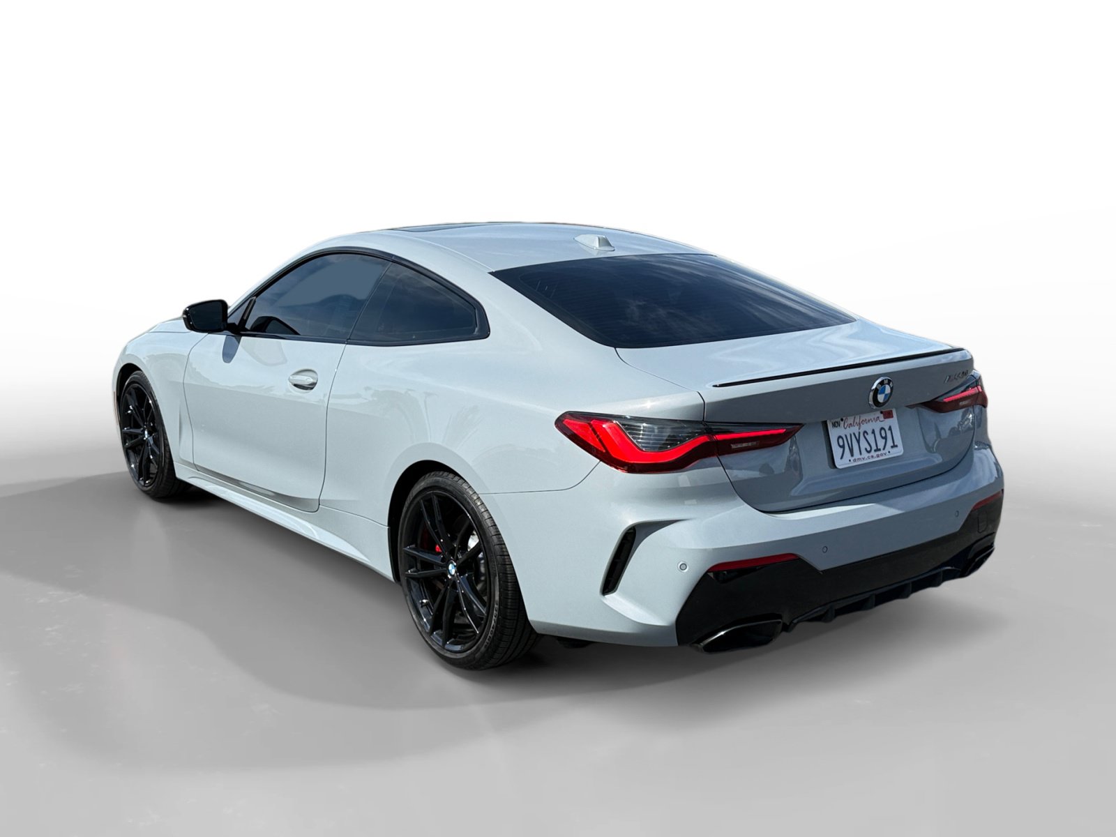 Used 2024 BMW M440i Coupe w/ Premium Package RWD image 3