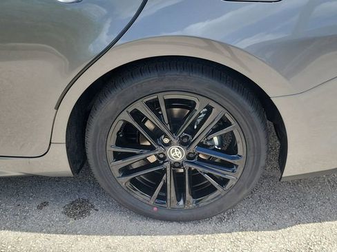 Used 2026 Toyota Camry SE w/ Multimedia Upgrade Package image 5