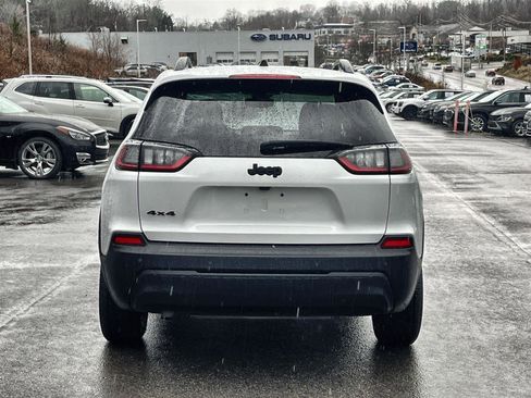 Used 2023 Jeep Cherokee Altitude Lux image 4