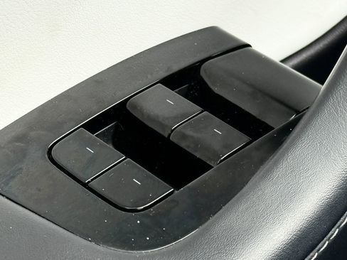 Used 2020 Tesla Model 3 Standard Range Plus image 20