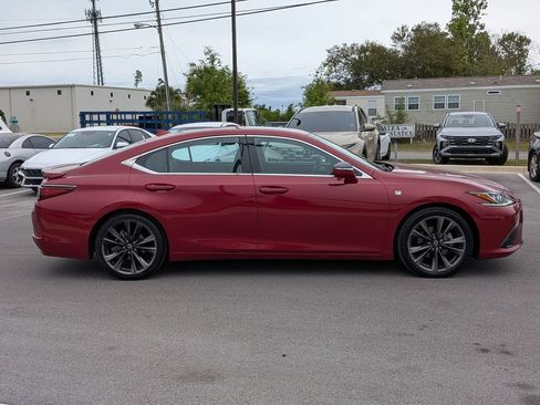 Used 2021 Lexus ES 350 F Sport w/ Accessory Package 2 FWD image 4