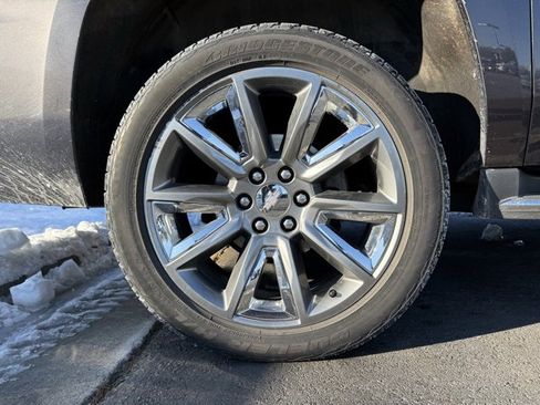 Used 2017 Chevrolet Suburban Premier image 5