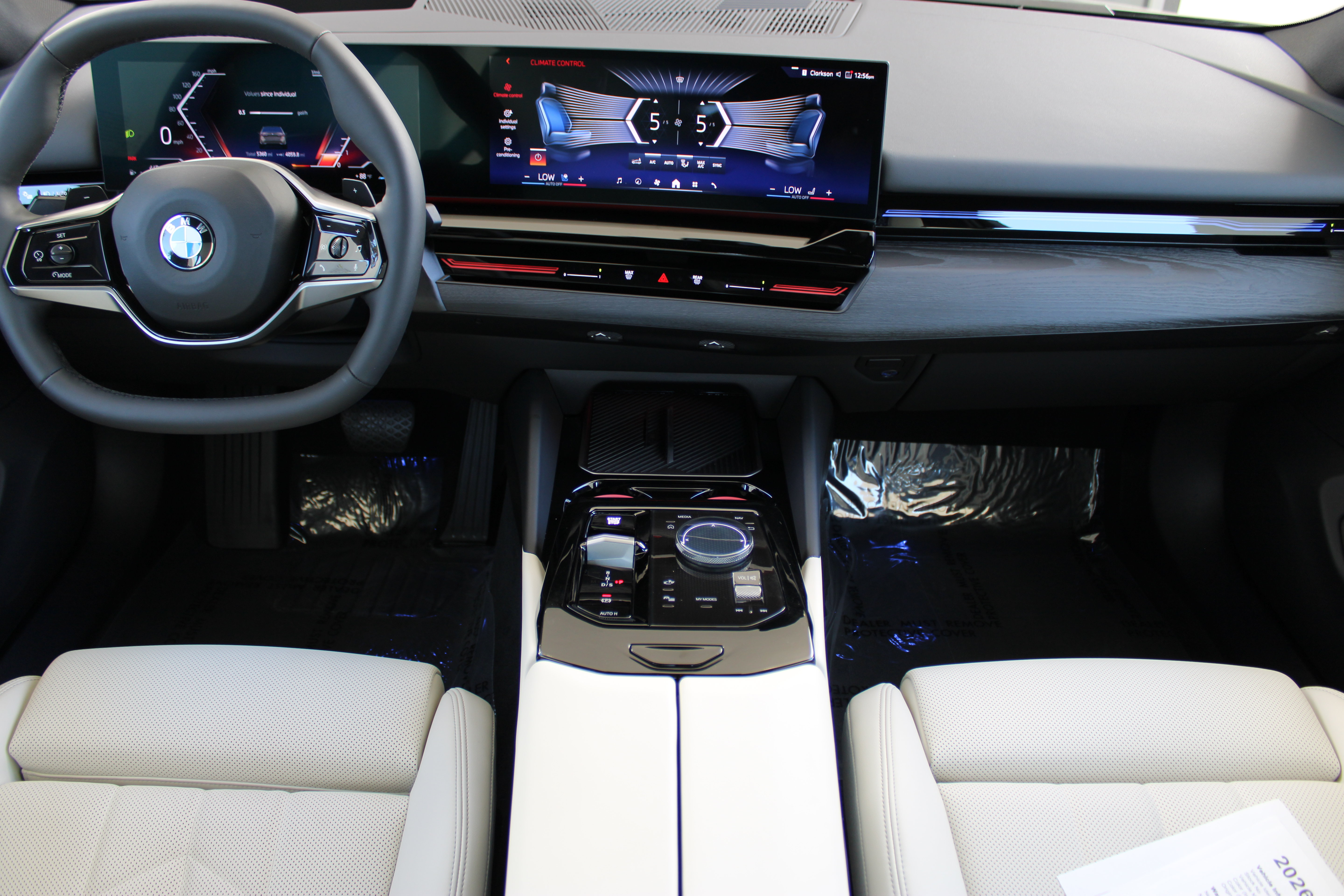 Used 2026 BMW 530i w/ Premium Package RWD image 26